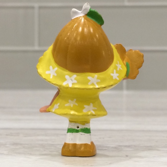 Strawberry Shortcake Mini Figurine | Orange Blossom - Picture 2 of 2